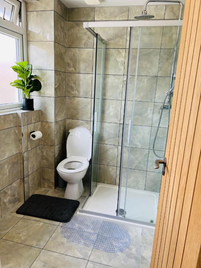 Indigo Suites Енфілд Екстер'єр фото