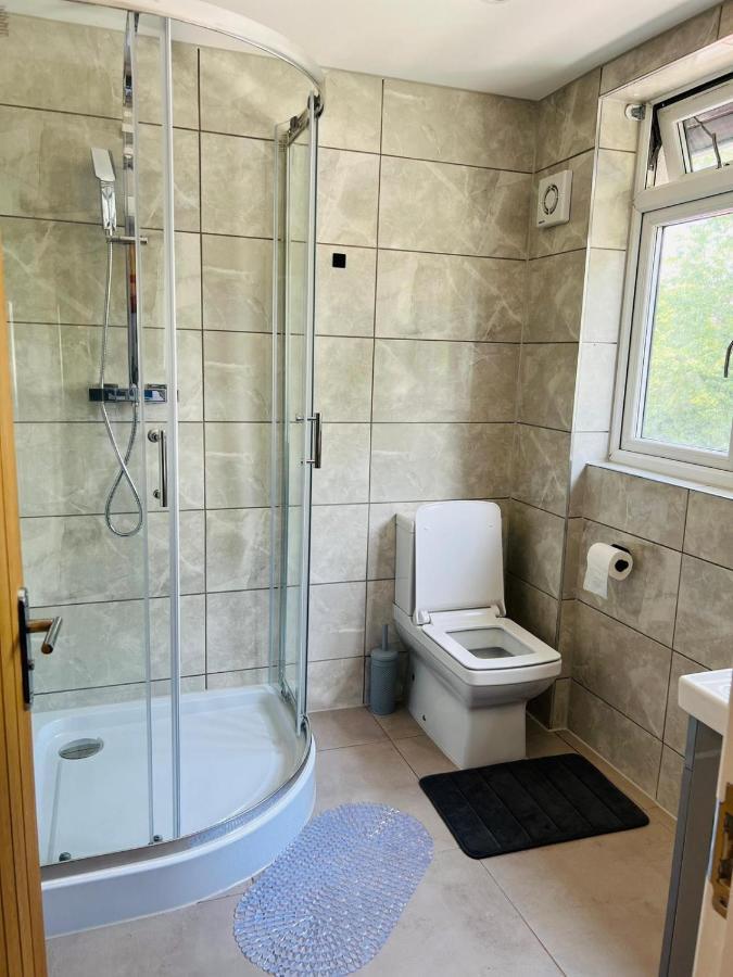 Indigo Suites Енфілд Екстер'єр фото